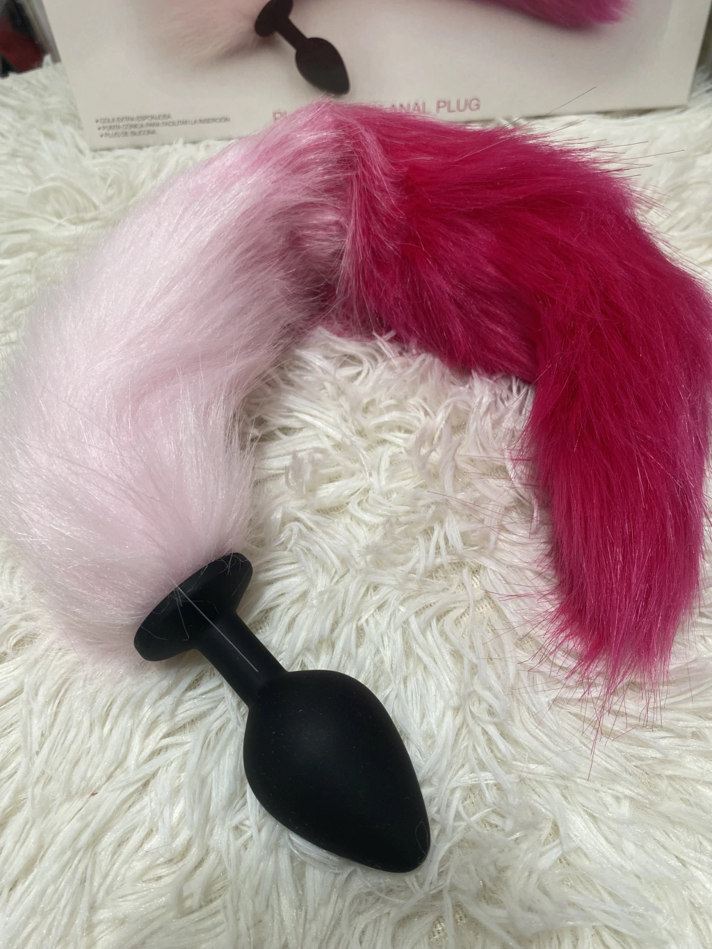 But plug anal de silicona tamaño mediano con cola fucsia y rosa - 25062241- playtail