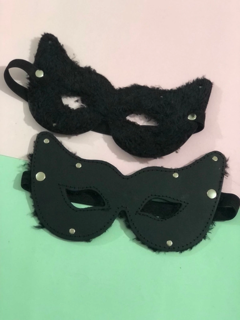 Kubiak antifaz de cuero gatubela con peluche negro - KS25452