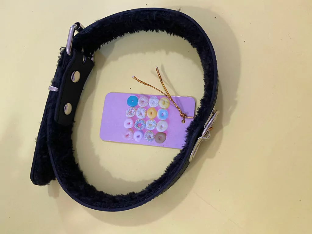 Kubiak collar de cuero con peluche negro - KS20360