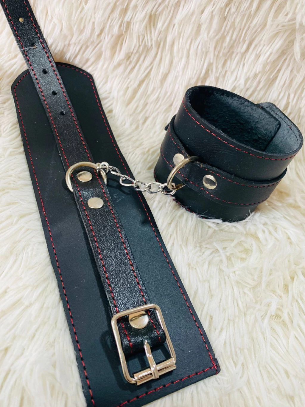 Kubiak esposas de cuero lisas - KS21160