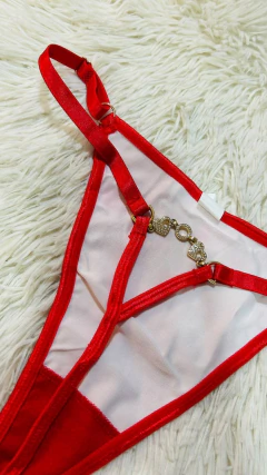 Sweet tanga de vinilo con strass roja - 194, foto 2 de 3