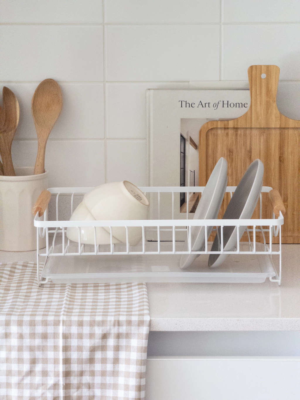 Escurridor de Platos Blanco con Mango de Madera GH-182