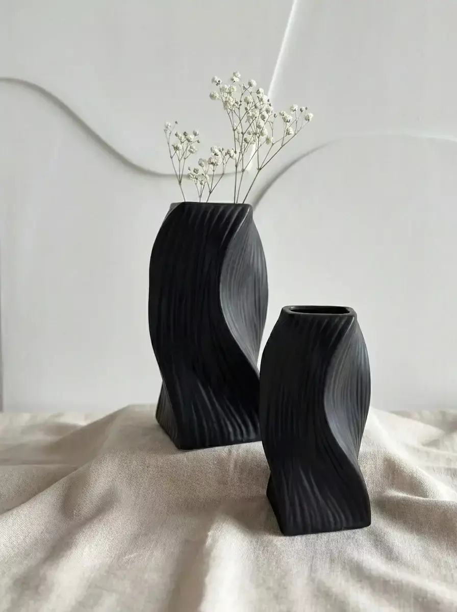 Florero Silva Negro Large GH-2657N