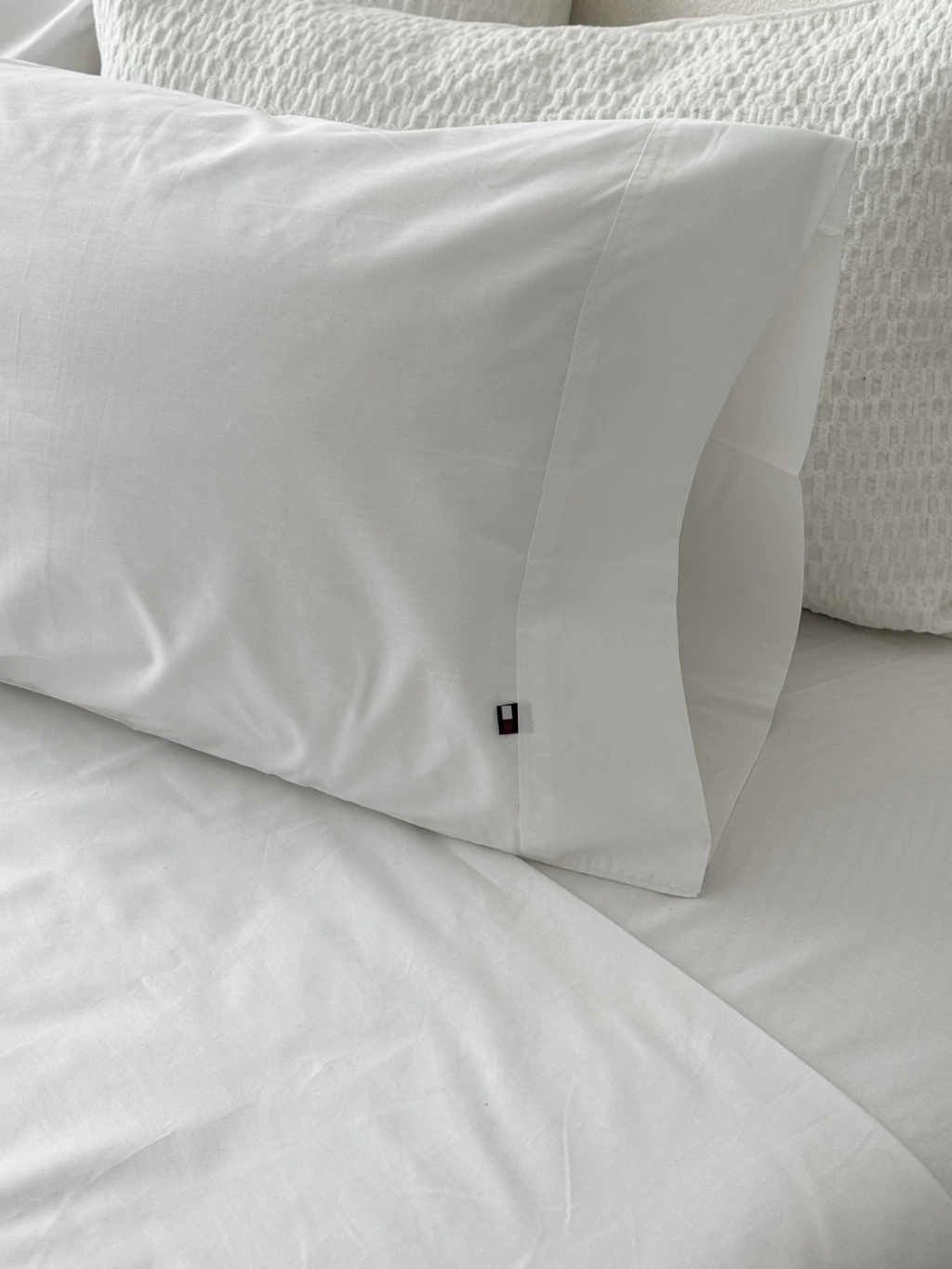 Juego de Sabanas Tommy Hilfiger Queen Blanco A6064
