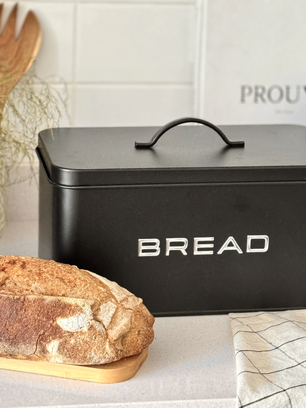 Lata Bread Negra GHHK-293