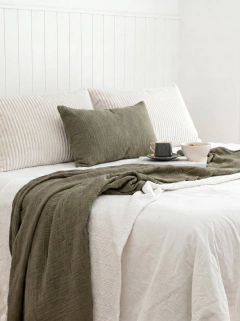 Pie de Cama Filipa Verde Musgo GH-0088VM, foto 3 de 3