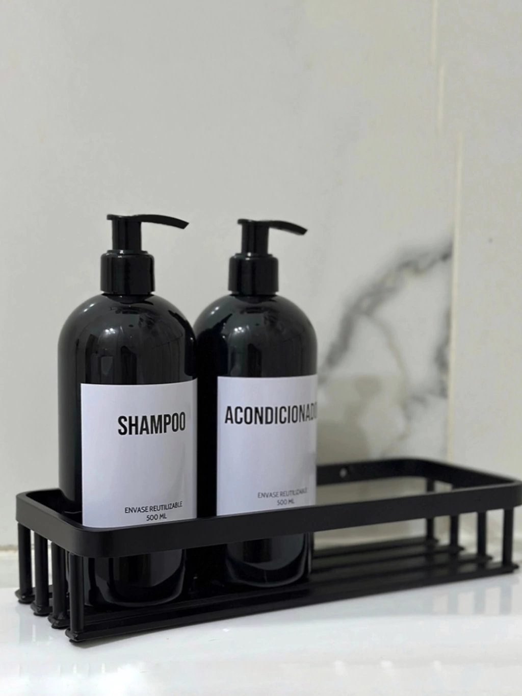 Ordenador de aluminio negro