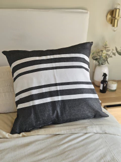 Funda de almohadon santurce tussor optico negro 60x60
