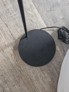 Lampara de pie tubo, foto 3 de 3