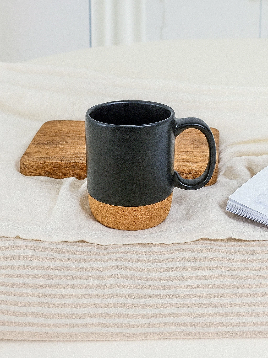 Mug net black base de corcho