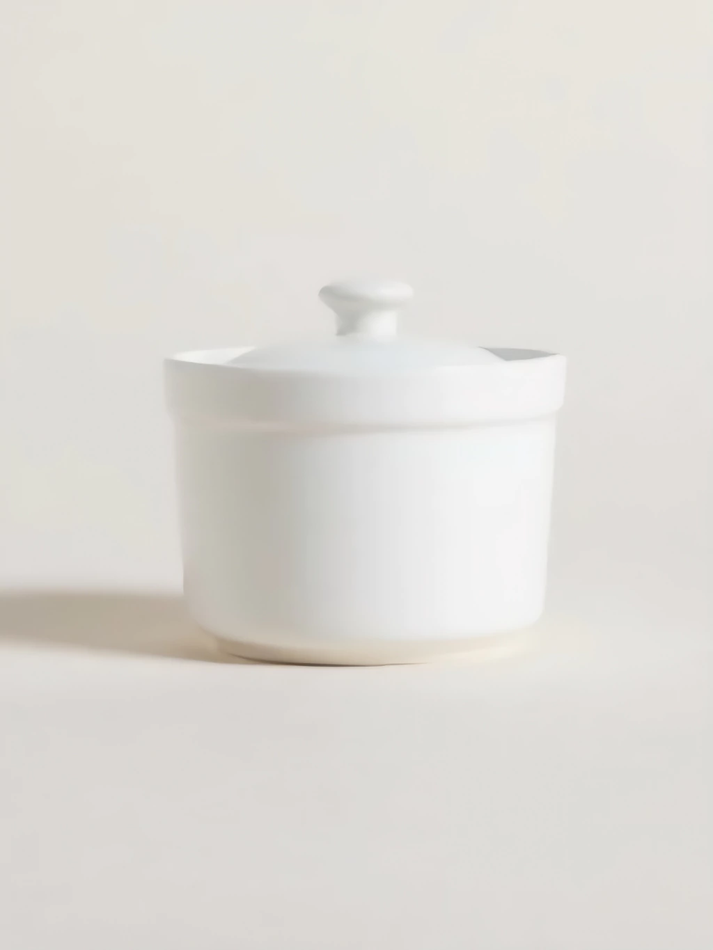 Azucarera de porcelana blanca