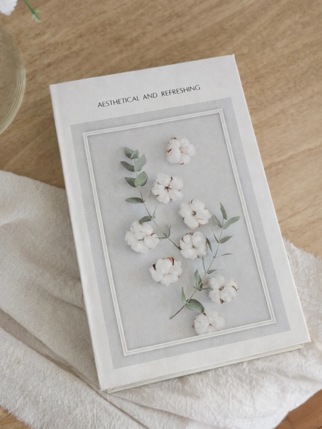 Libro decorativo Aesthetical