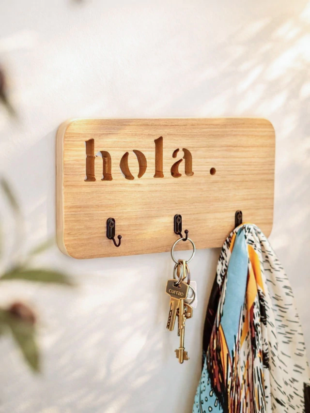 Portallave palabra calado Hola