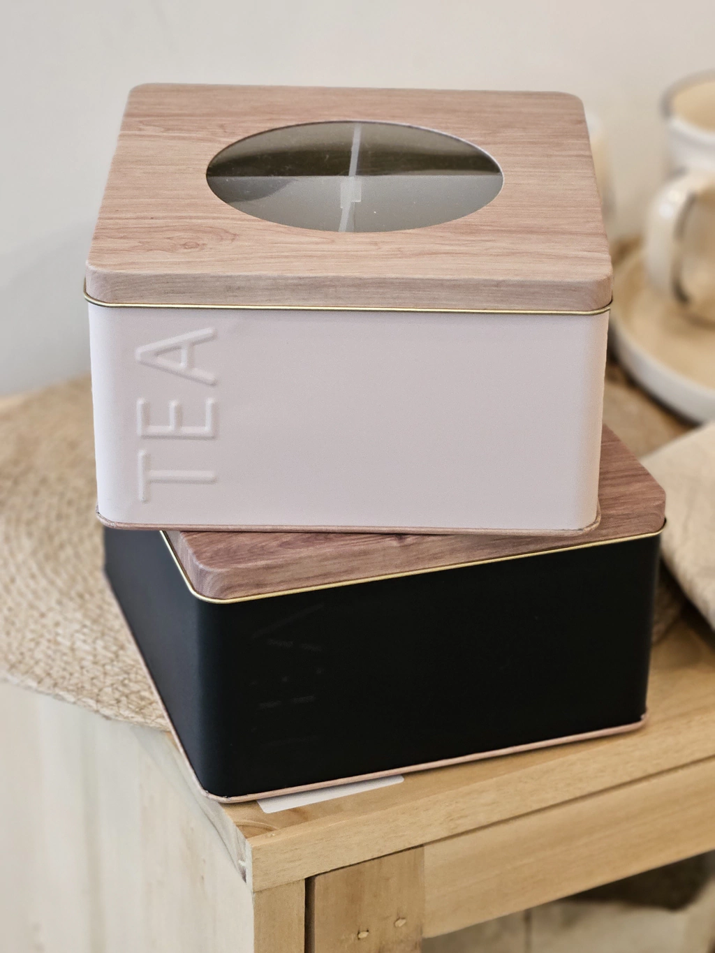 Lata de té nordica