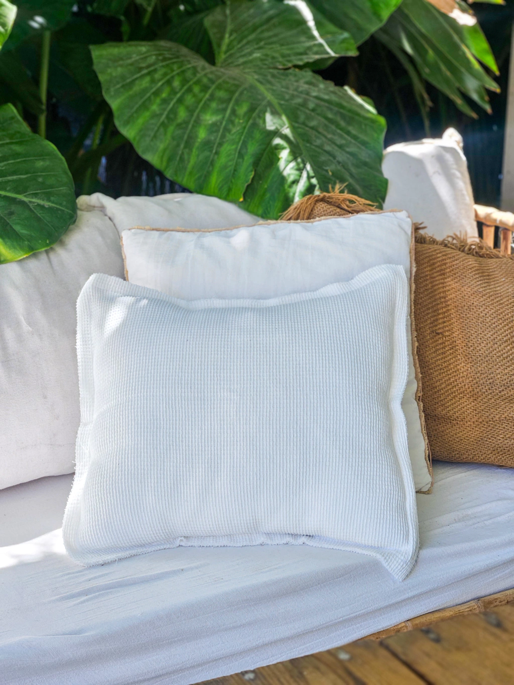 Funda de almohadon waffle 60x60 - off white