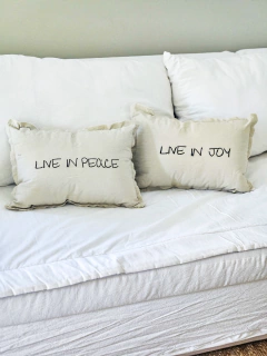 Pack x2 Almohadones Live In Peace - Live In Joy Arena, foto 3 de 3