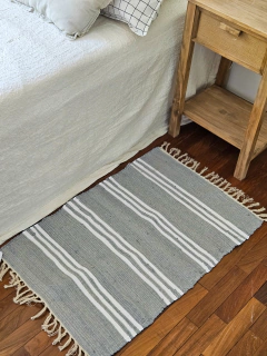 Alfombra de algodon gris rayas blancas 60x90 cm, foto 1 de 2