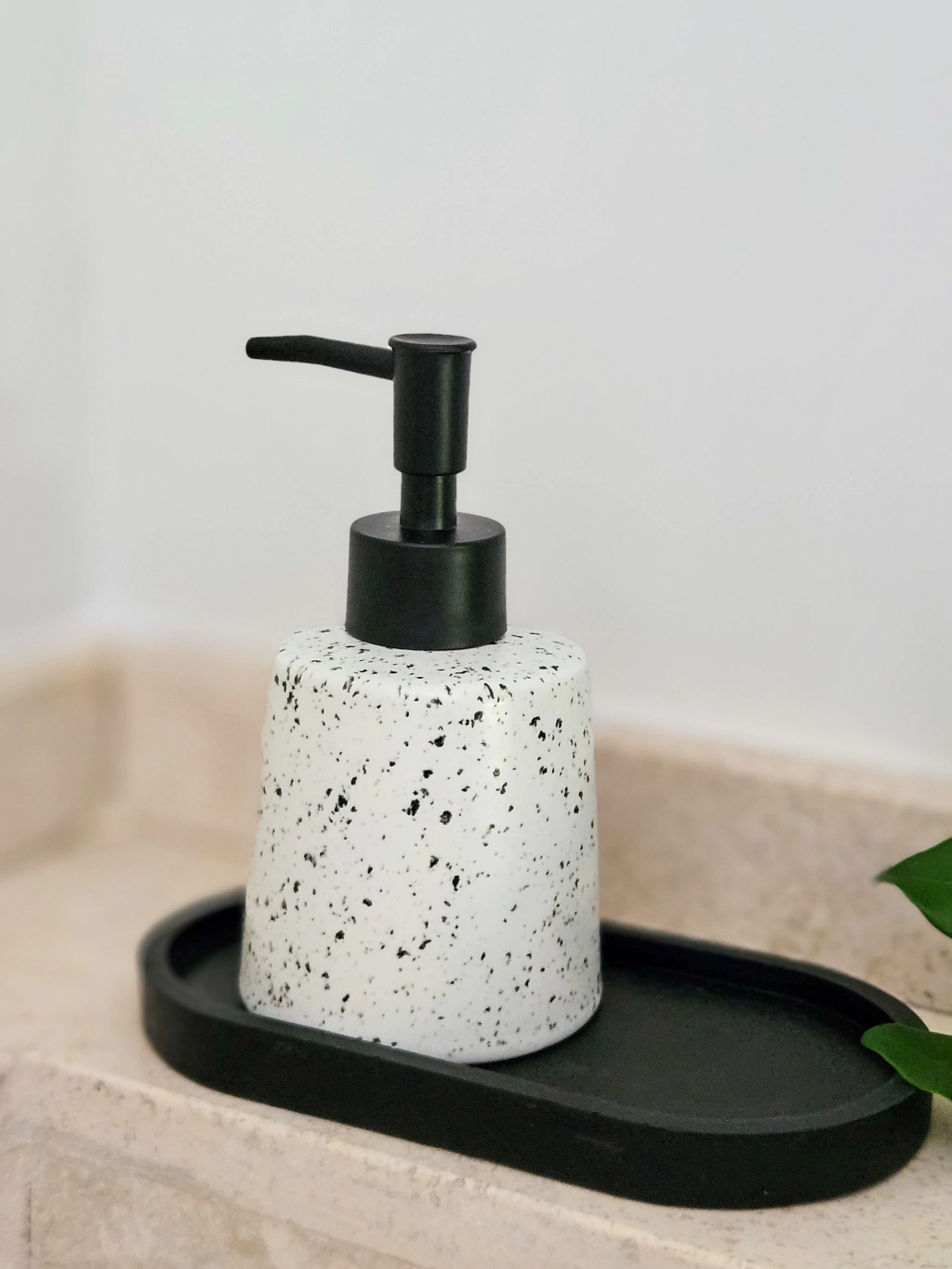 Dispenser ceramica conico recto blanco gota 15cm