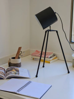 Lampara tripode de escritorio 55 cm, foto 1 de 2