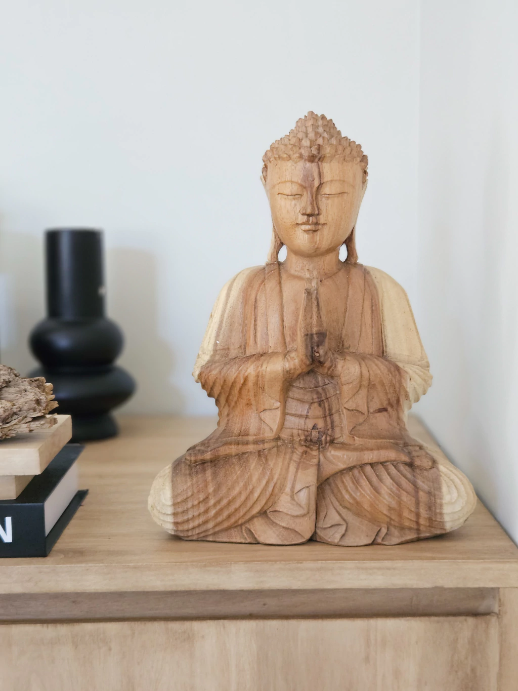 Buda madera maciza 30x25 cm