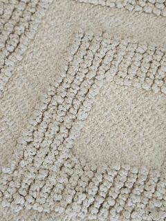 Alfombra blanca con rombos nuditos 120x180 cm, foto 4 de 5