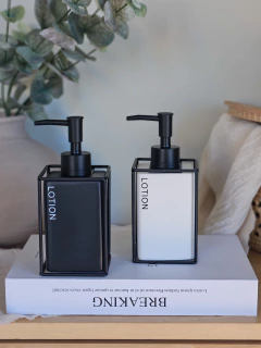 Dispenser Cubik, foto 1 de 3