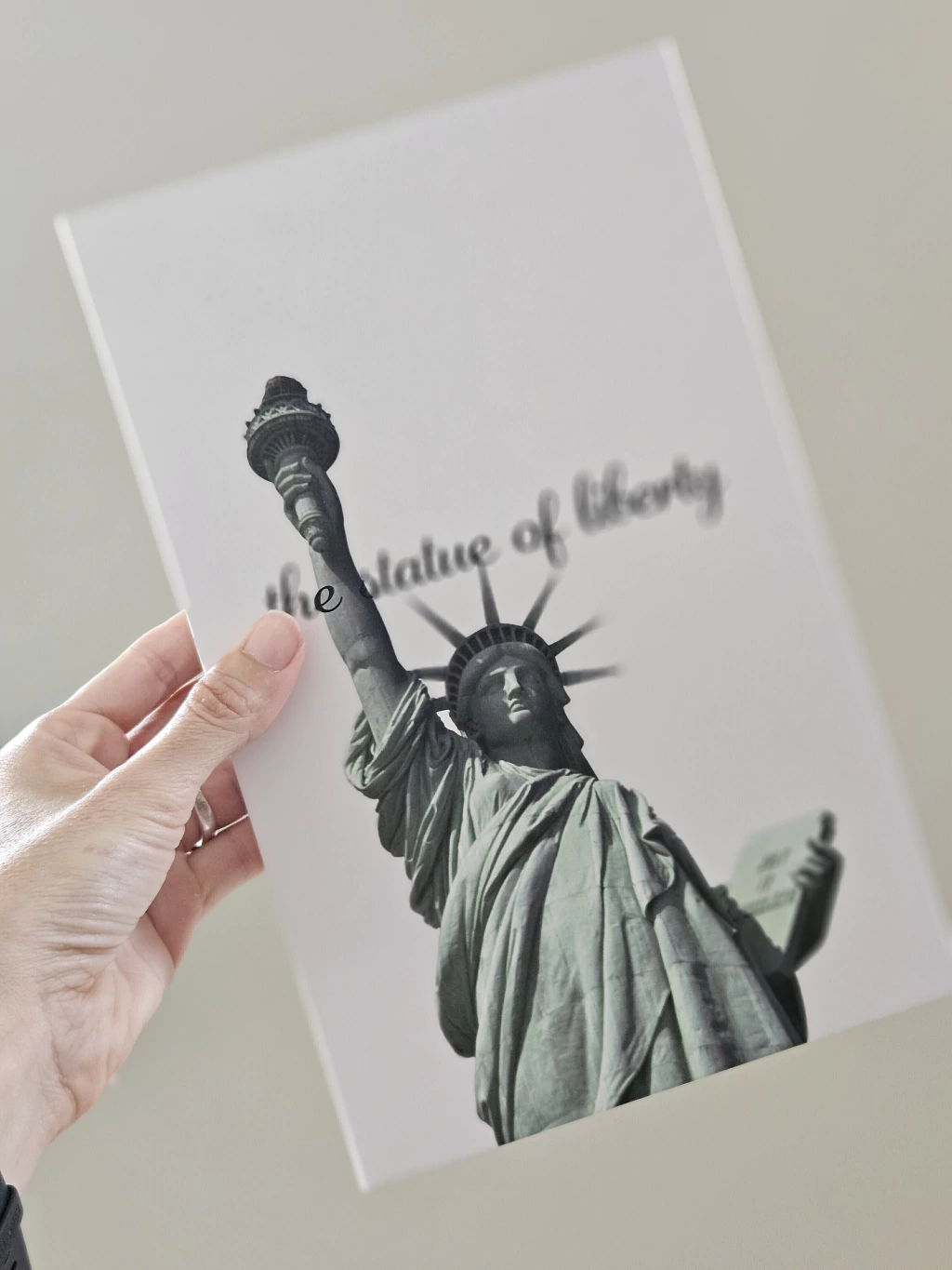 Libro decorativo The Statue of Liberty