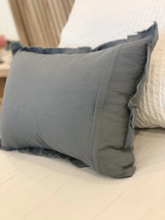 Duo de almohadones good thing - take time gris elefante 35x50, foto 3 de 4
