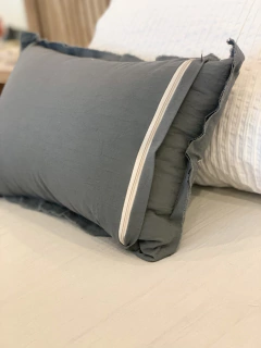 Duo de almohadones good thing - take time gris elefante 35x50, foto 4 de 4