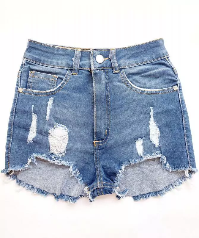 Short Pensilvania Con Roturas y Desflecado