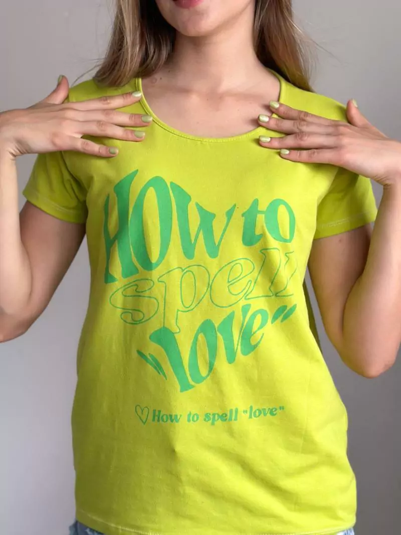 Remera de algodón y lycra How to spell love