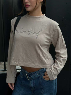 Buzo Bordado LOVE YOURSELF, foto 3 de 11