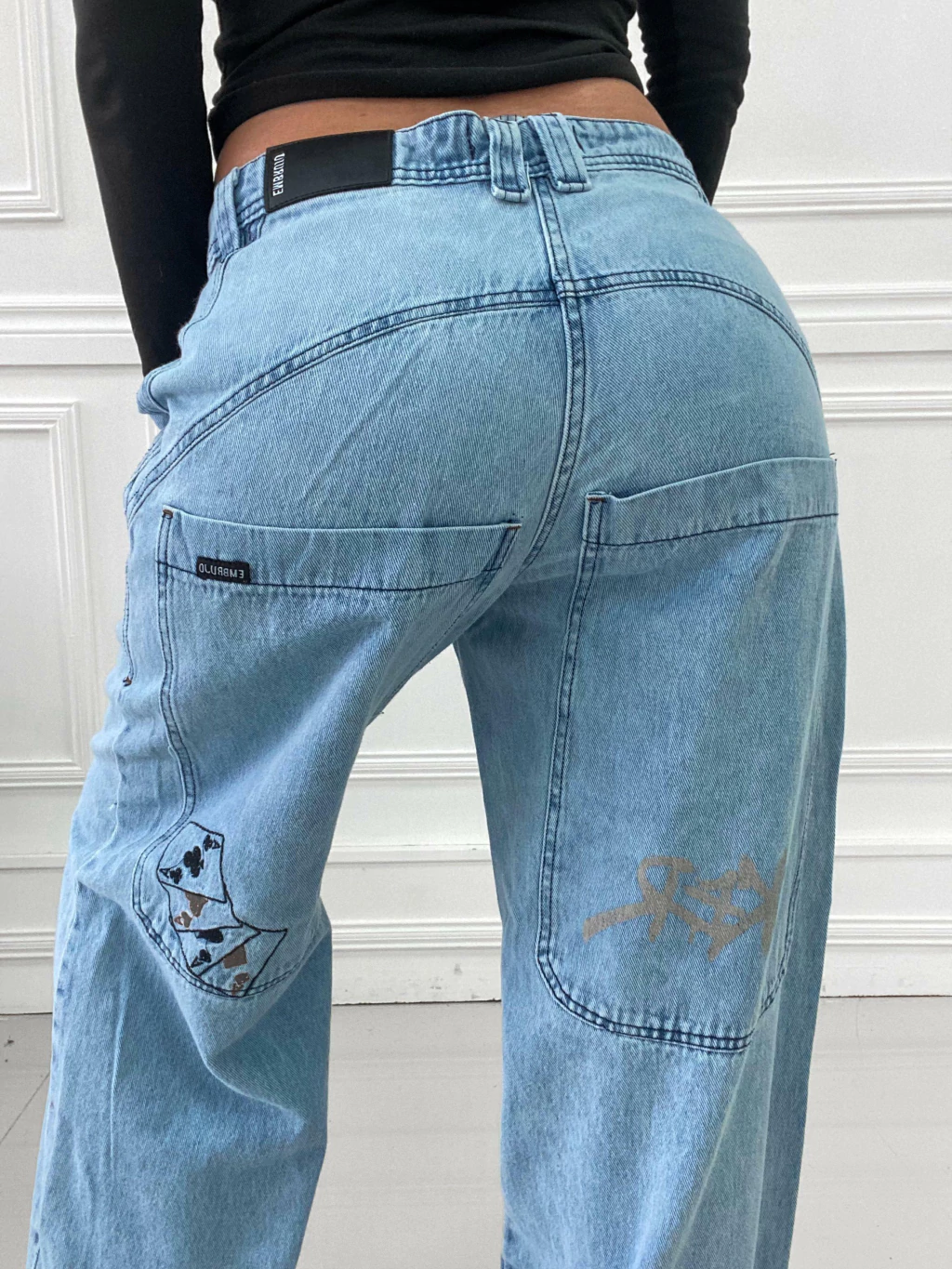 Jean Bordado POKER Wide Leg