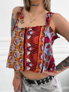 Blusa Floreada con tiras Ajustables, foto 1 de 3