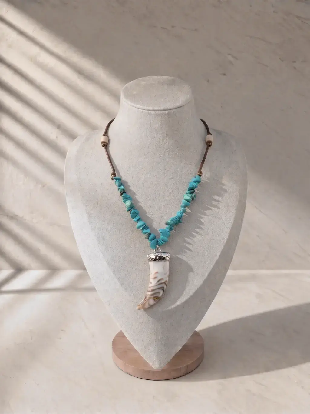Collar Dione
