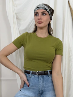 Remera Slim Fit Crop Vitta, foto 3 de 30