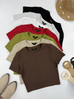 Remera Slim Fit Crop Vitta, foto 4 de 30