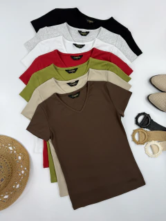 Remera Escote V Larga Vitta, foto 2 de 14