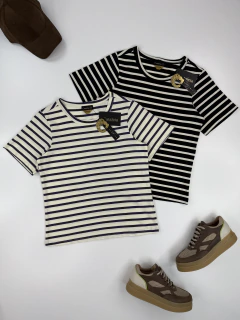 Remera Amaia Deluxe, foto 2 de 14