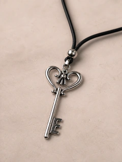 Collar Sabik, foto 2 de 3