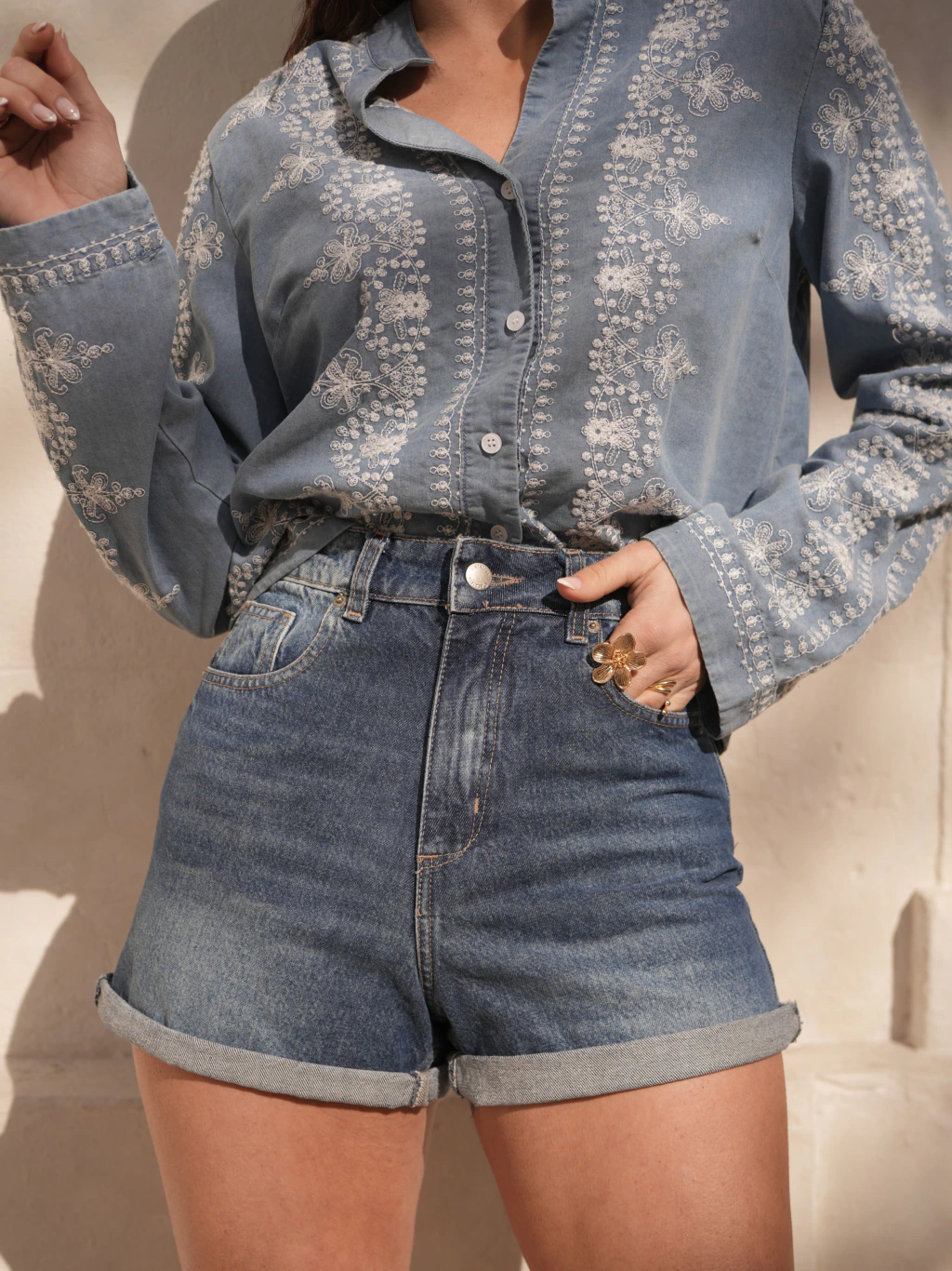 Short Mom Peggy Blue