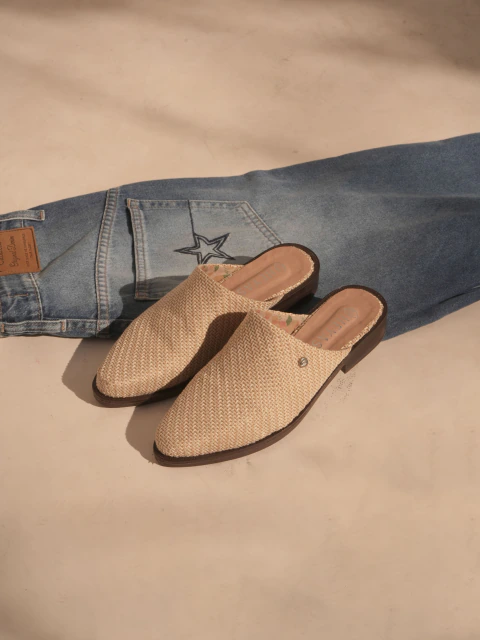Zueco Diriamba Beige HEYAS