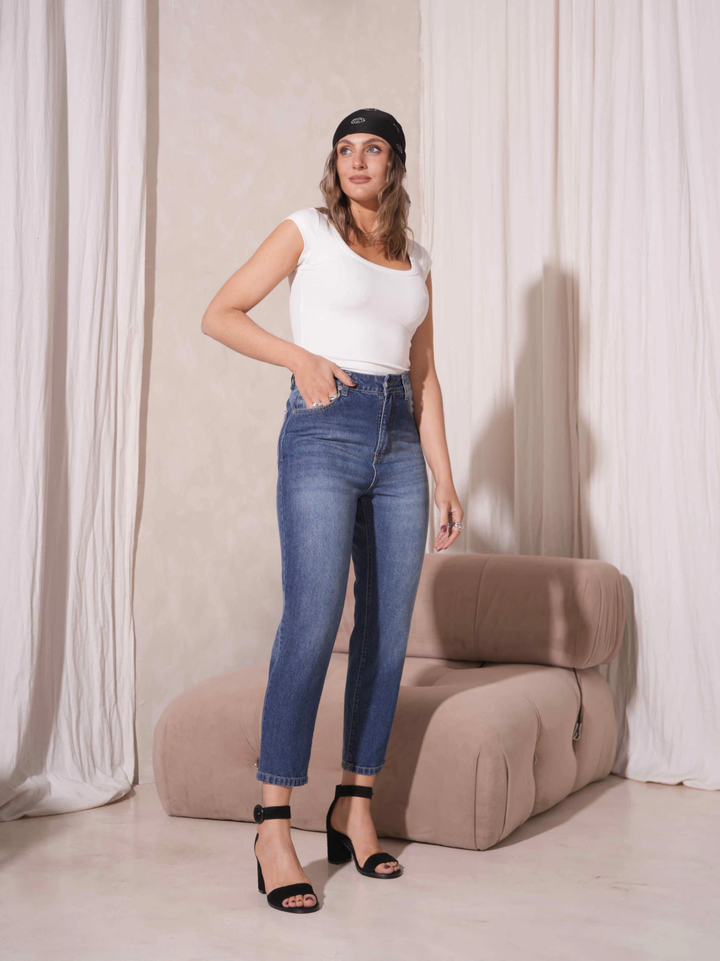 Jeans Mom Becca Light Blue