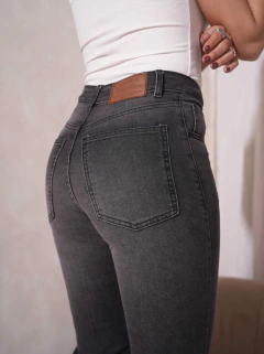 Jeans Flare Ludovica Black, foto 4 de 15