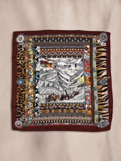 Pañuelo Dakari Borravino, foto 3 de 5