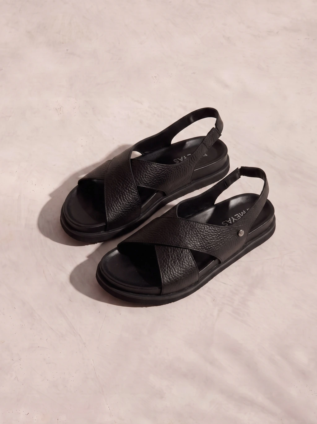 Sandalias Camerun III Negro HEYAS