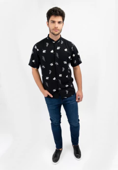Camisa Corte Clasico Cuello Mao Negro Flores Blancas, foto 4 de 5