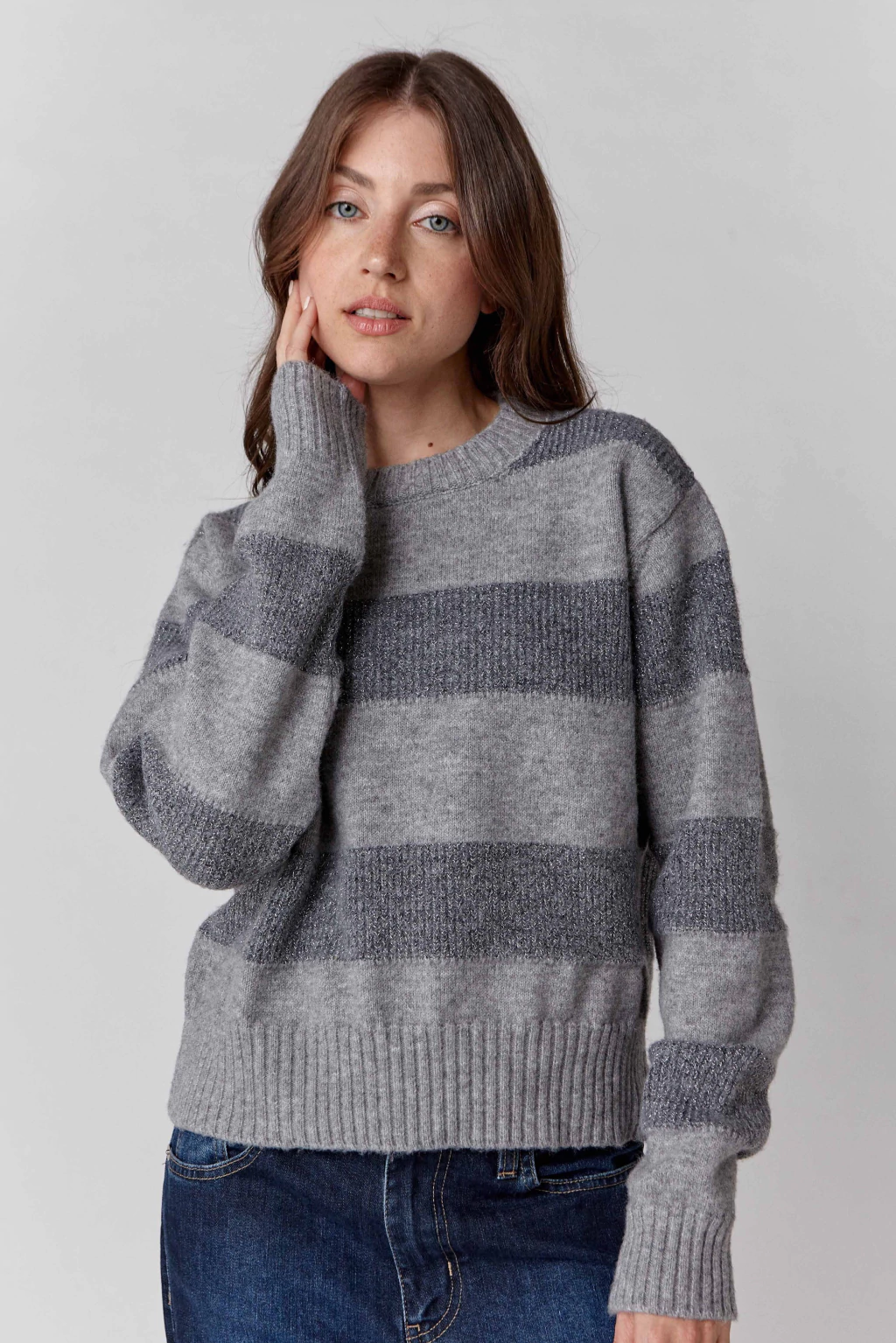 Sweater Rayado Con Lurex Achira Gris Medio