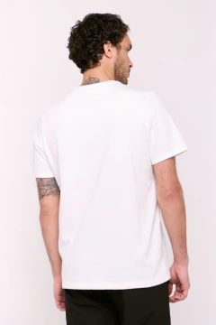 Remera Con Alforzas Iron Blanca, foto 3 de 5