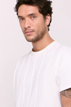 Remera Con Alforzas Iron Blanca, foto 1 de 5